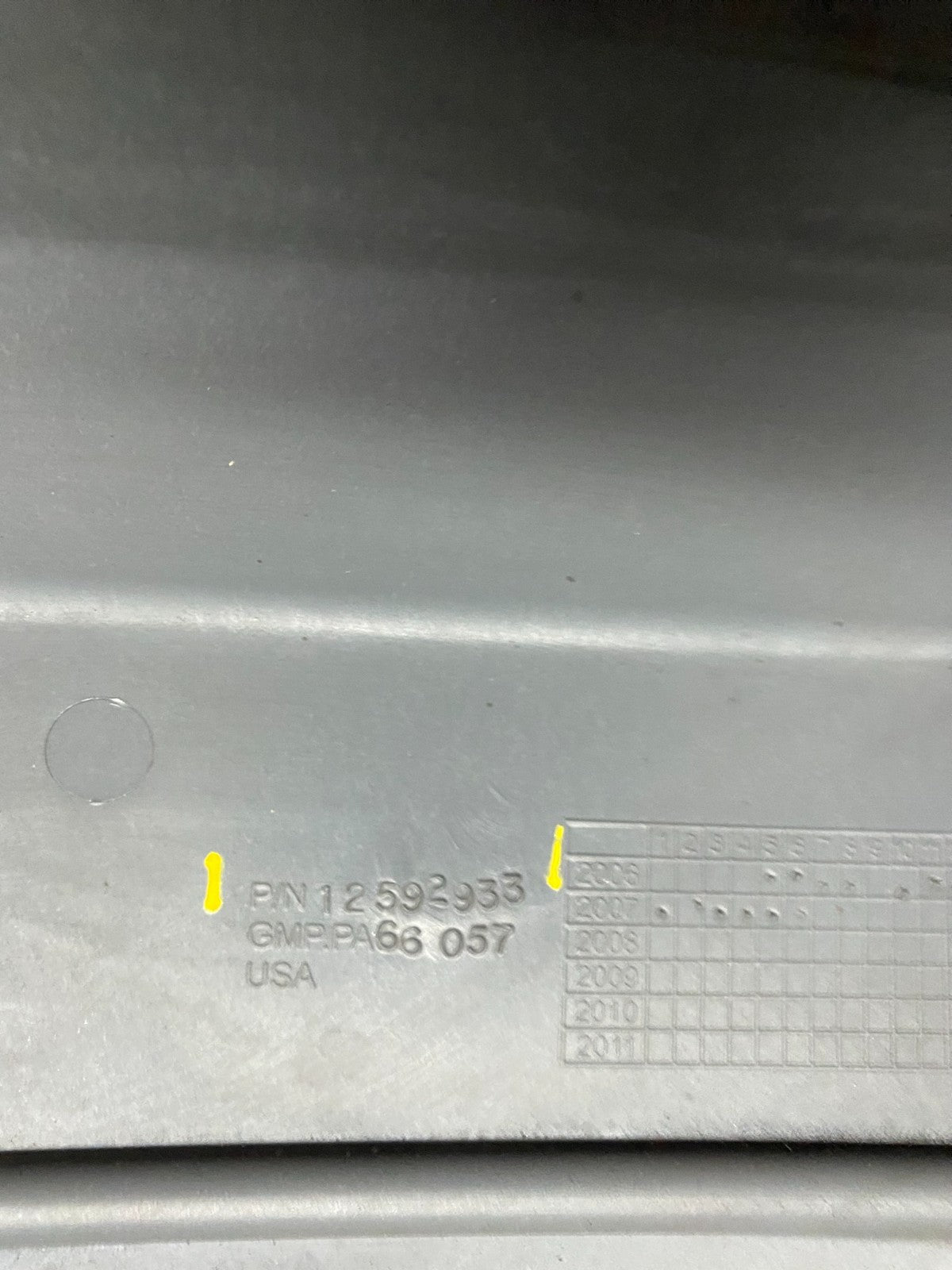 2007 to 2008 GMC Acadia 3.6L VVT Engine Cover Shield t9477 DG8