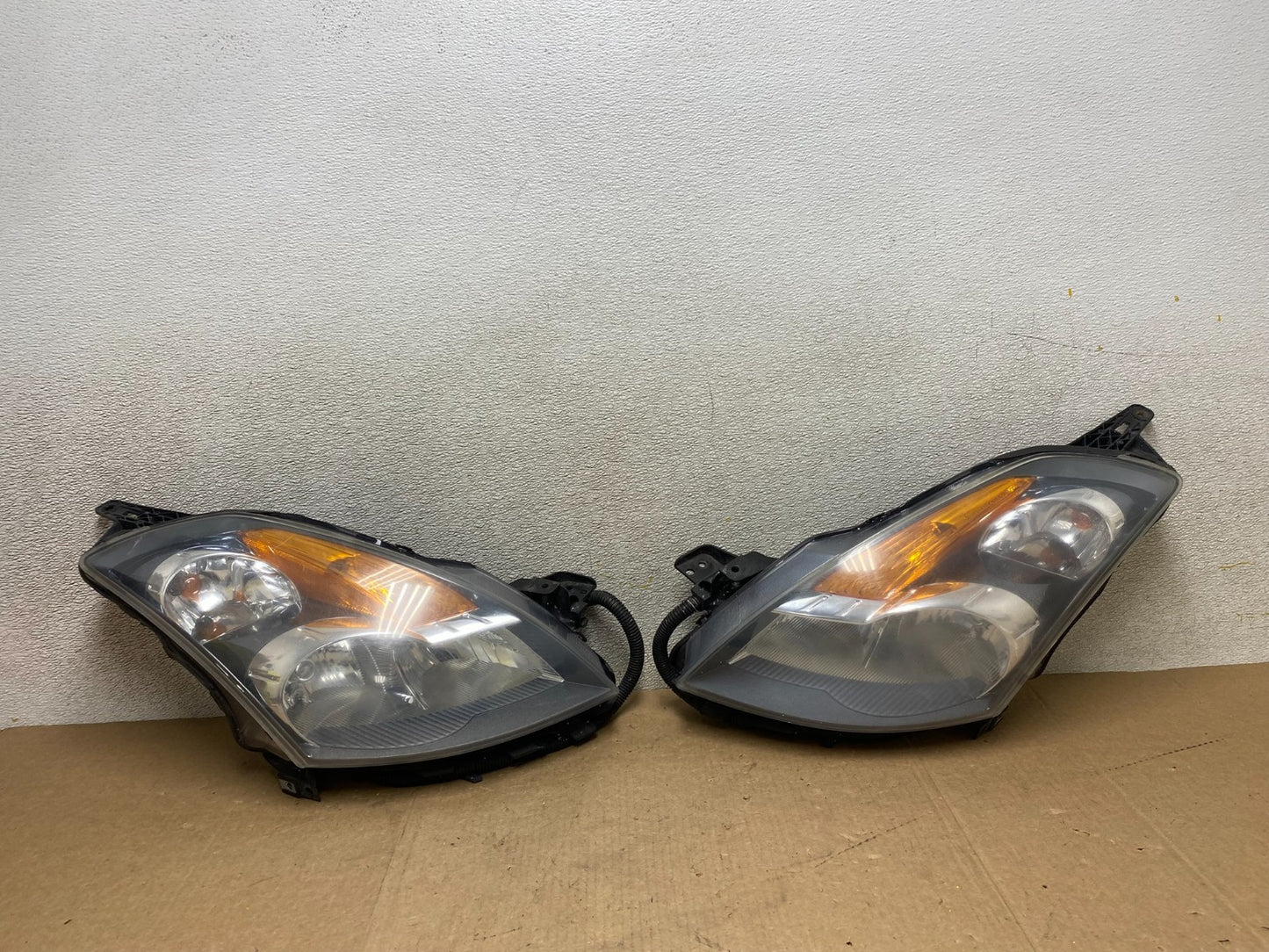 Sedan 2007 2008 2009 Nissan Altima Left+Right Set Headlights W8638 DW0