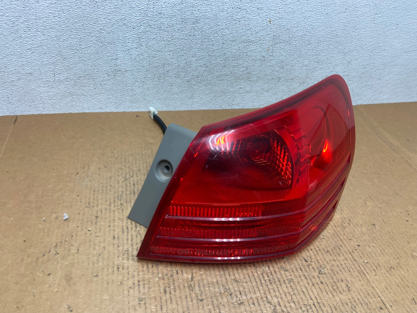 2008 to 2015 Nissan Rogue Right Passenger Rh Side Tail Light AE1487 LK2