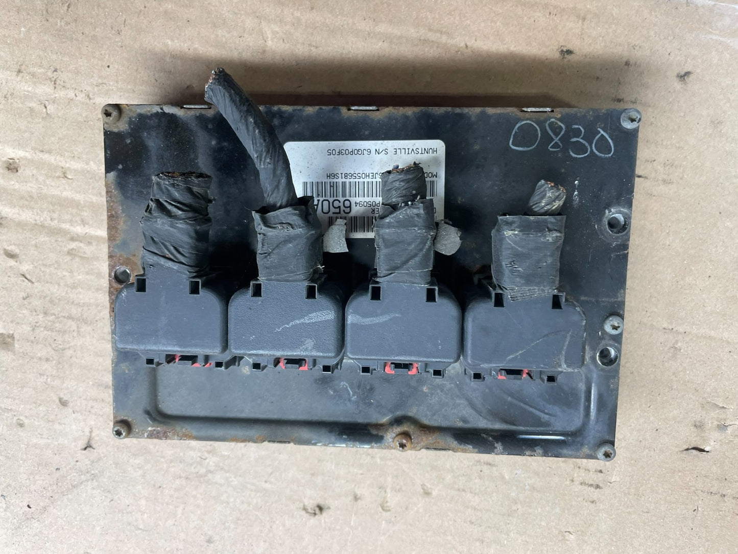 2006 Chrysler Town Country Caravan Engine Control Unit ECU Module p7585 DG0