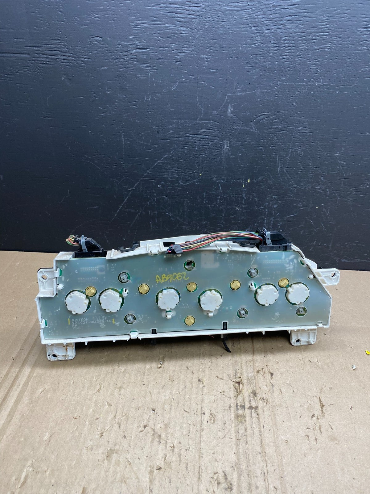 2006 Ford E350 Gauge Speedometer Cluster OEM AB9062 DG4