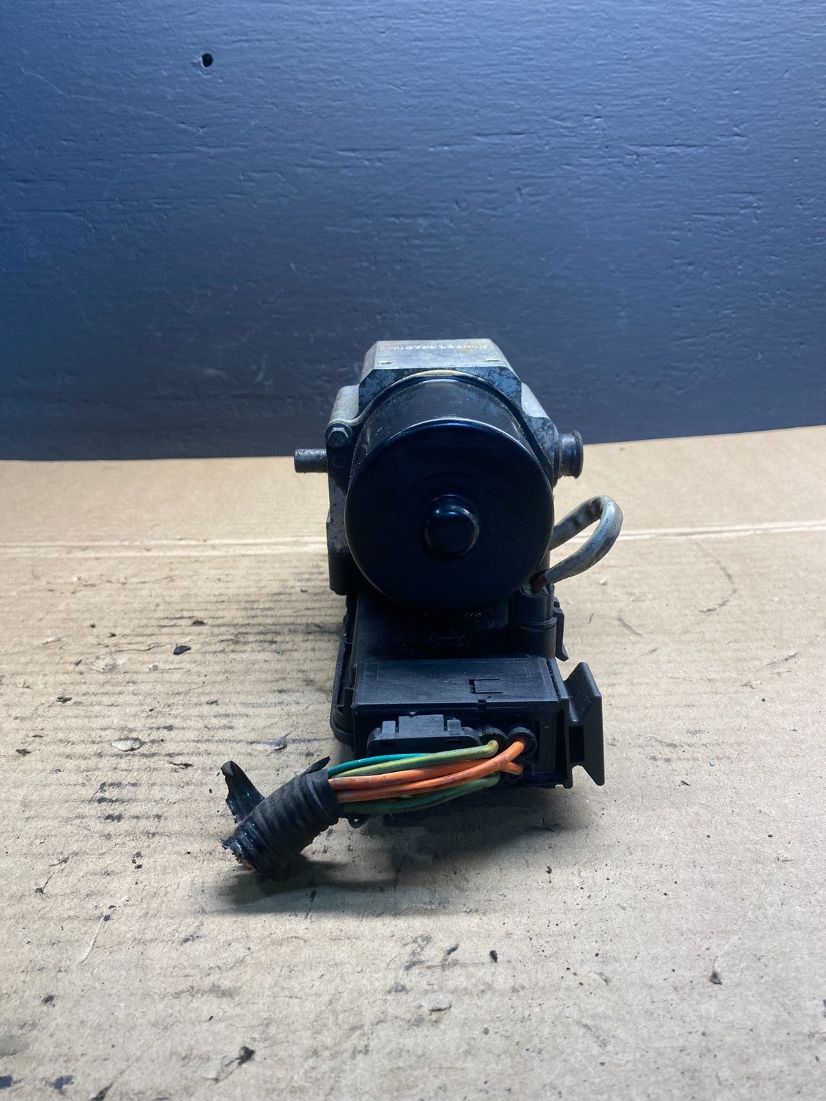 2004 2007 Ford E250 E350 Econoline Anti-Lock ABS Antilock Brake Pump ab7324 DG2