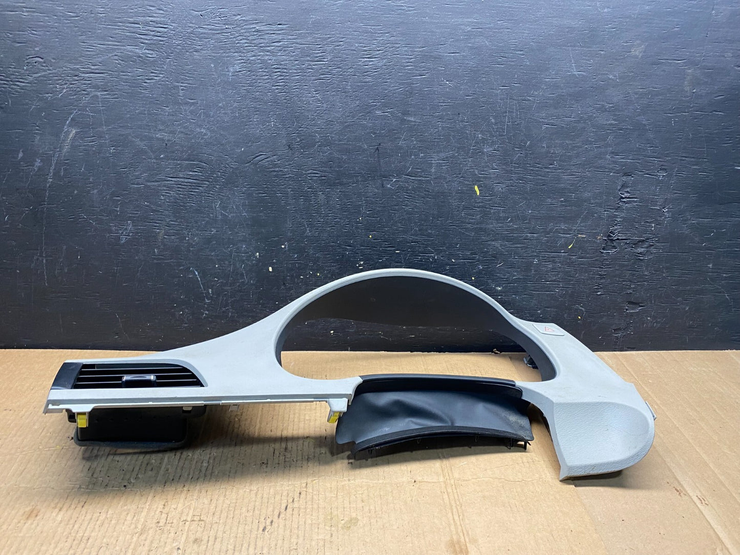 2011 2014 Toyota Sienna Speedometer Cluster Gauge Bezel Trim M4528 DG1