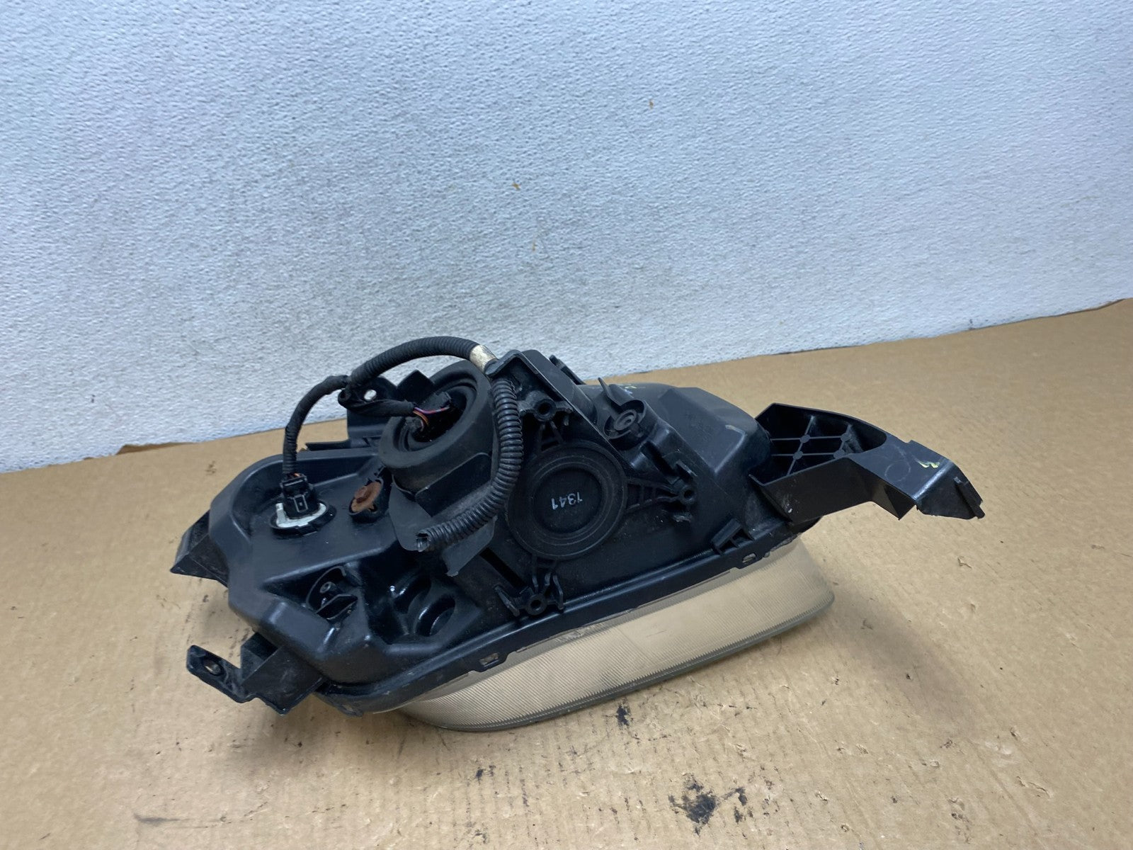 2003 to 2006 Honda Element Left Driver Lh Side Headlight AG2180 DW8