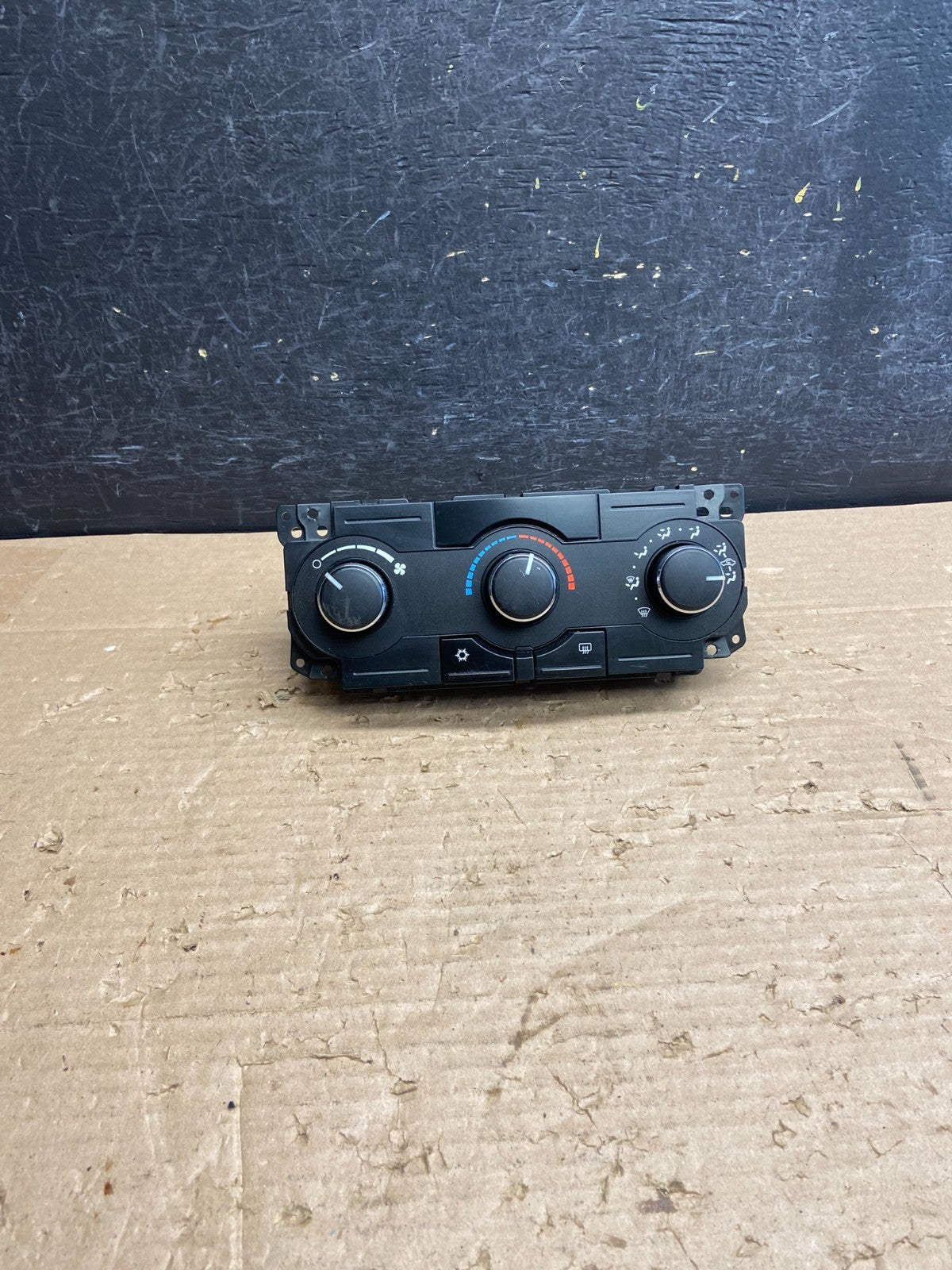 2008 - 2010 Dodge Charger Dash Climate Temperature Control Radio Bezel AG8578 DG0