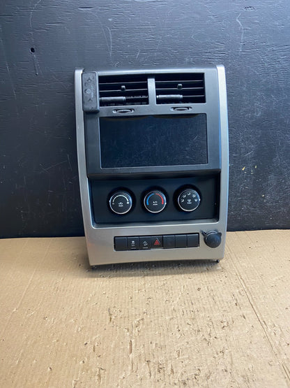 2008 to 2012 Jeep Liberty Dash Climate Temperature Control Radio Bezel AE4177 DG0