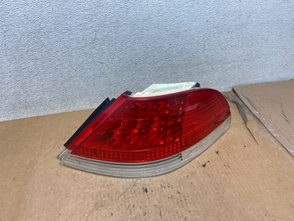 2002 to 2005 BMW 7-Series 745i 760i Right Passenger RH Side Tail Light Oem R48020