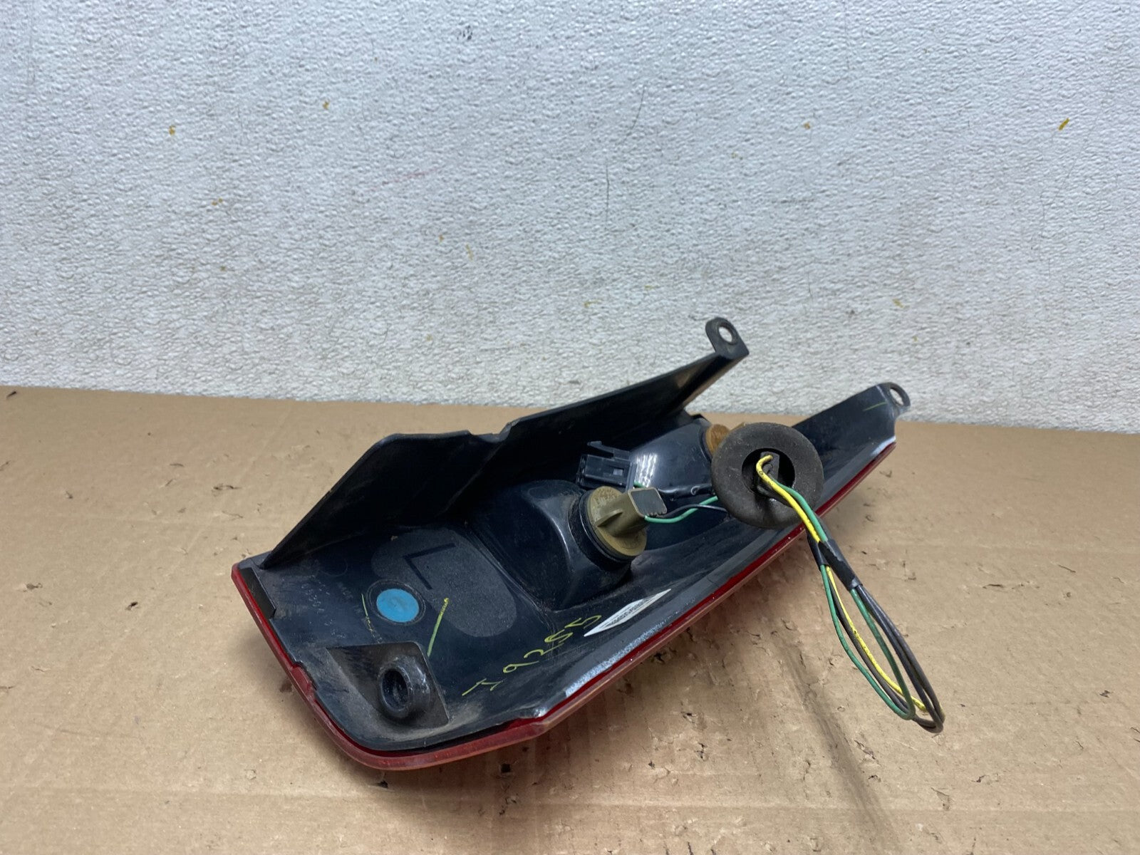 2003 to 2017 Chevrolet Express 1500 Left Driver Side Tail Light Oem I9255 DW5