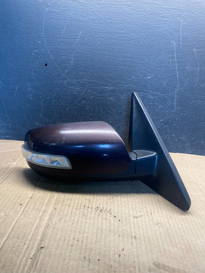 2011 to 2015 Kia Sorento Right Passenger Door Mirror Turn Signal AE2253 DW0