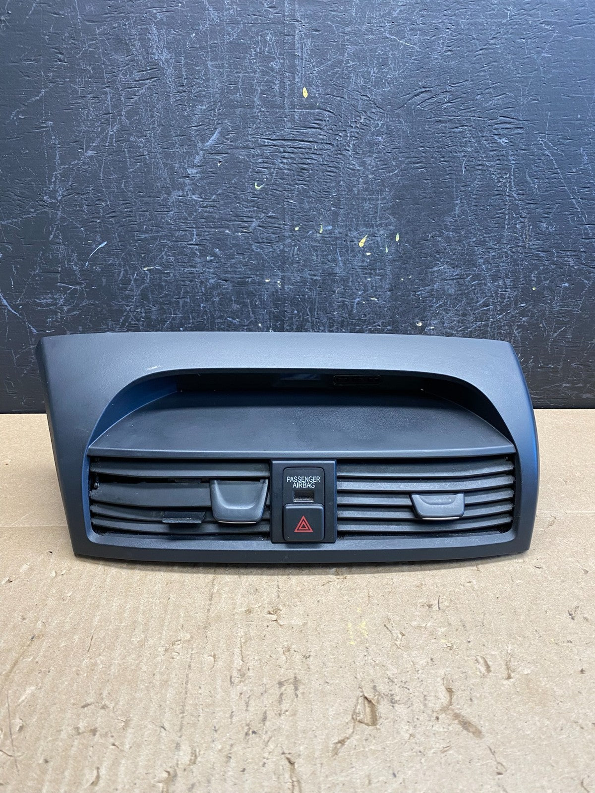 2004 to 2008 Acura TL Front Dash Dashboard AC Center Clock Air Vent AC6786 DG0