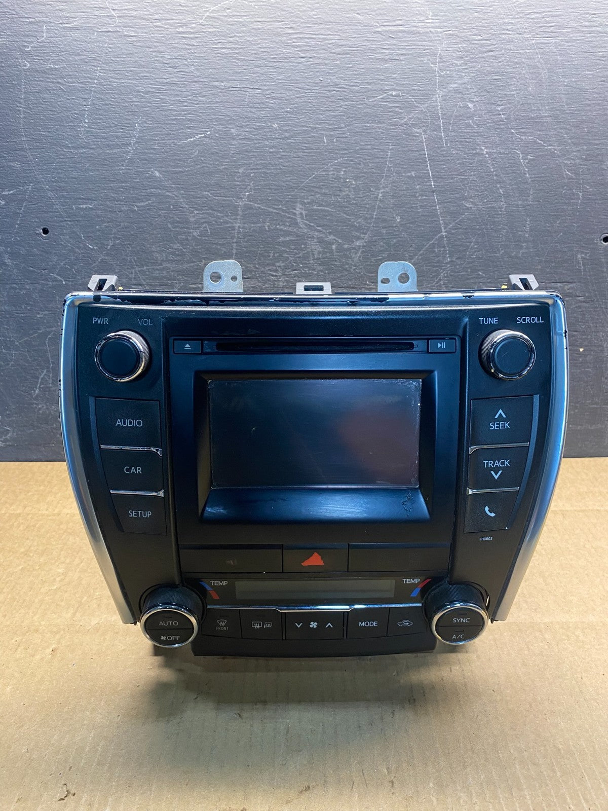 2015-2017 Toyota Camry Radio CD Navigation Screen Display AG9524 DG0