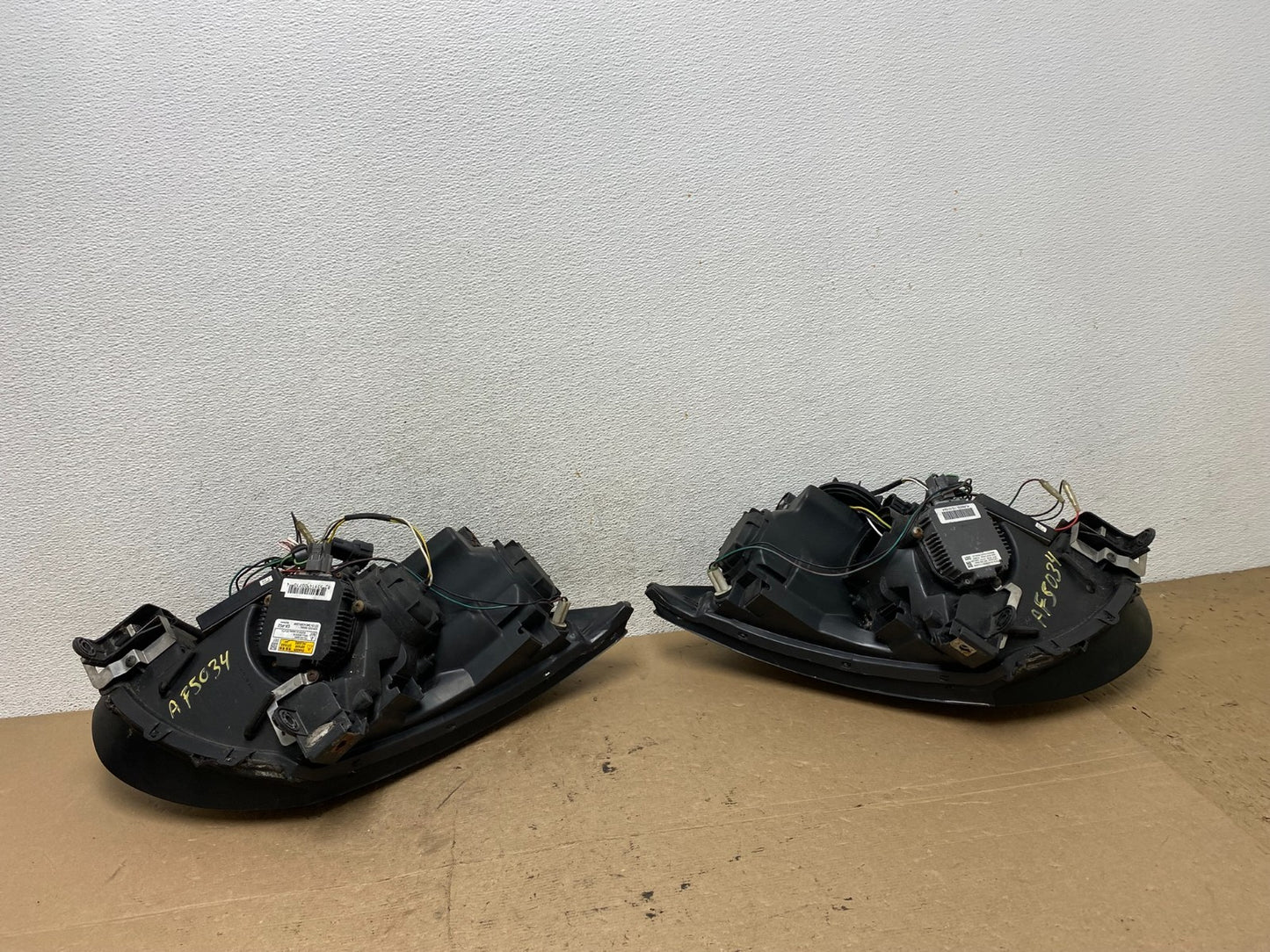 2003 to 2007 Infiniti G35 Coupe Left+Right Side Headlights AF50347