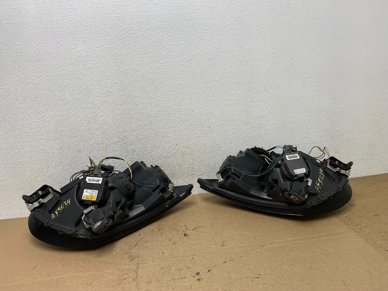 2003 to 2007 Infiniti G35 Coupe Left+Right Side Headlights AF50347