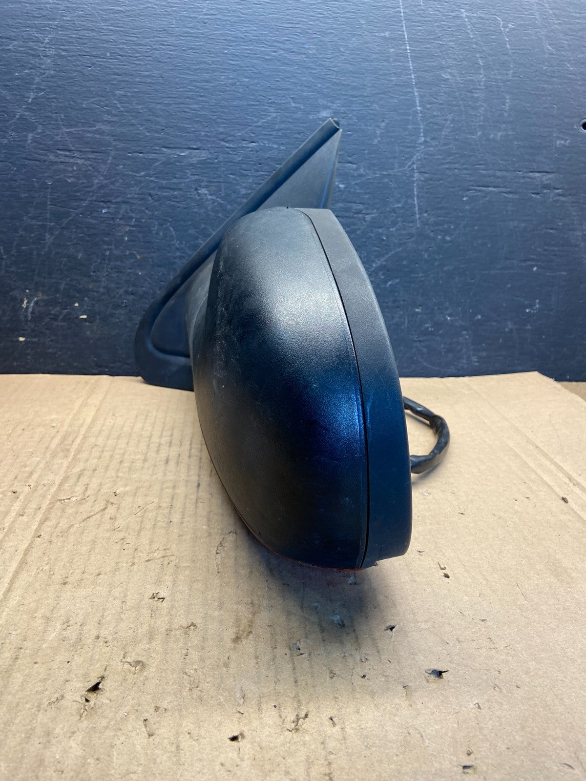 2002 to 2009 GMC Envoy Left Driver LH Door Mirror Turn Signal View AE2358 DW9