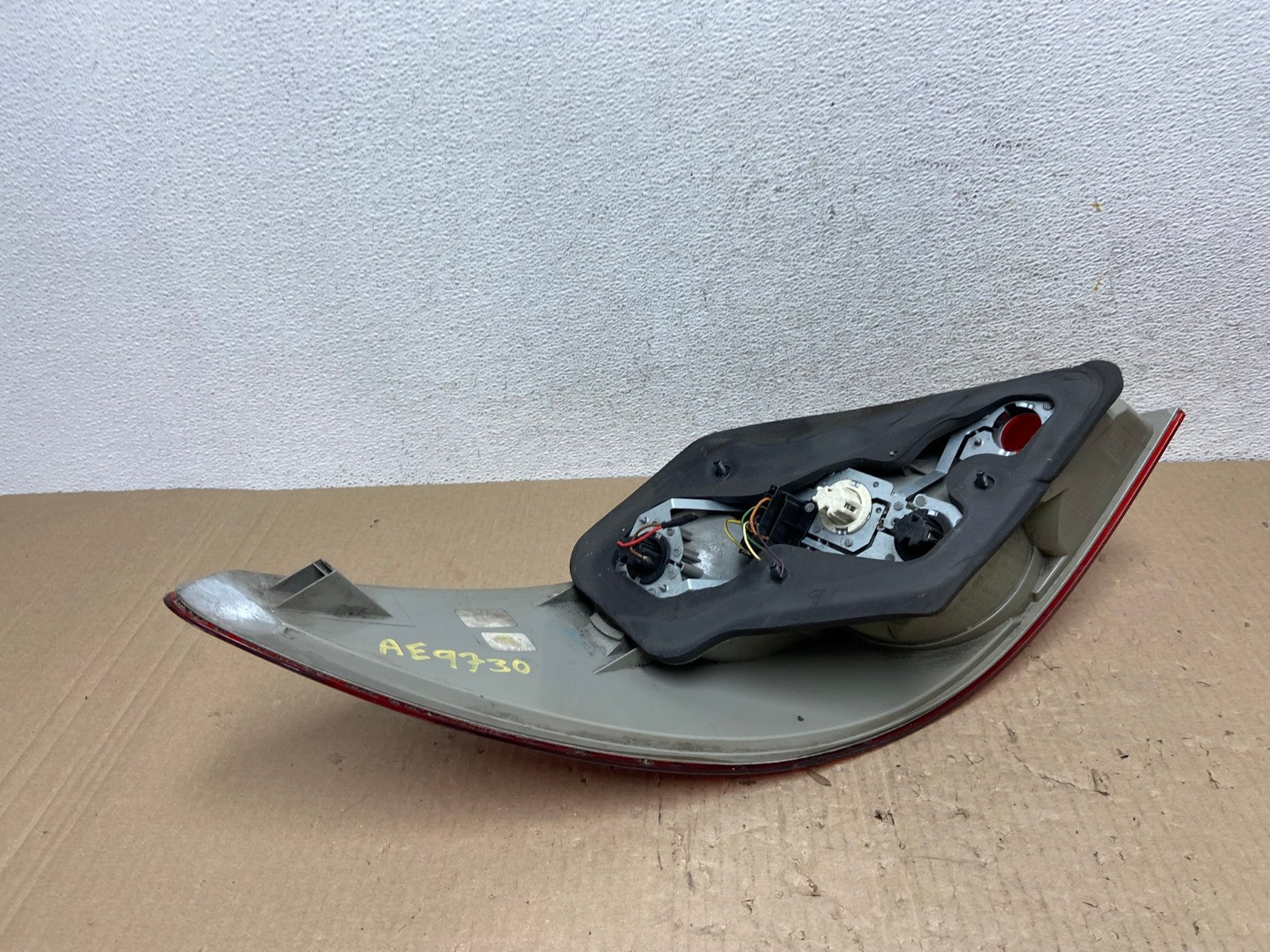2006-2010 Mercedes W251 R-CLASS Right Passenger RH Side Tail Light AE9730 LK6