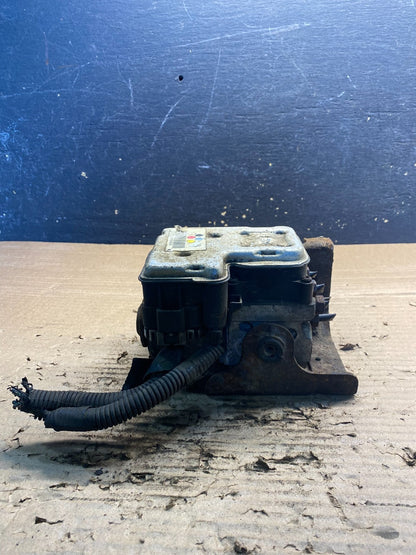 2004-2006 Chevrolet Express ABS Pump Control OEM 13567115 Module AA3216 DG7
