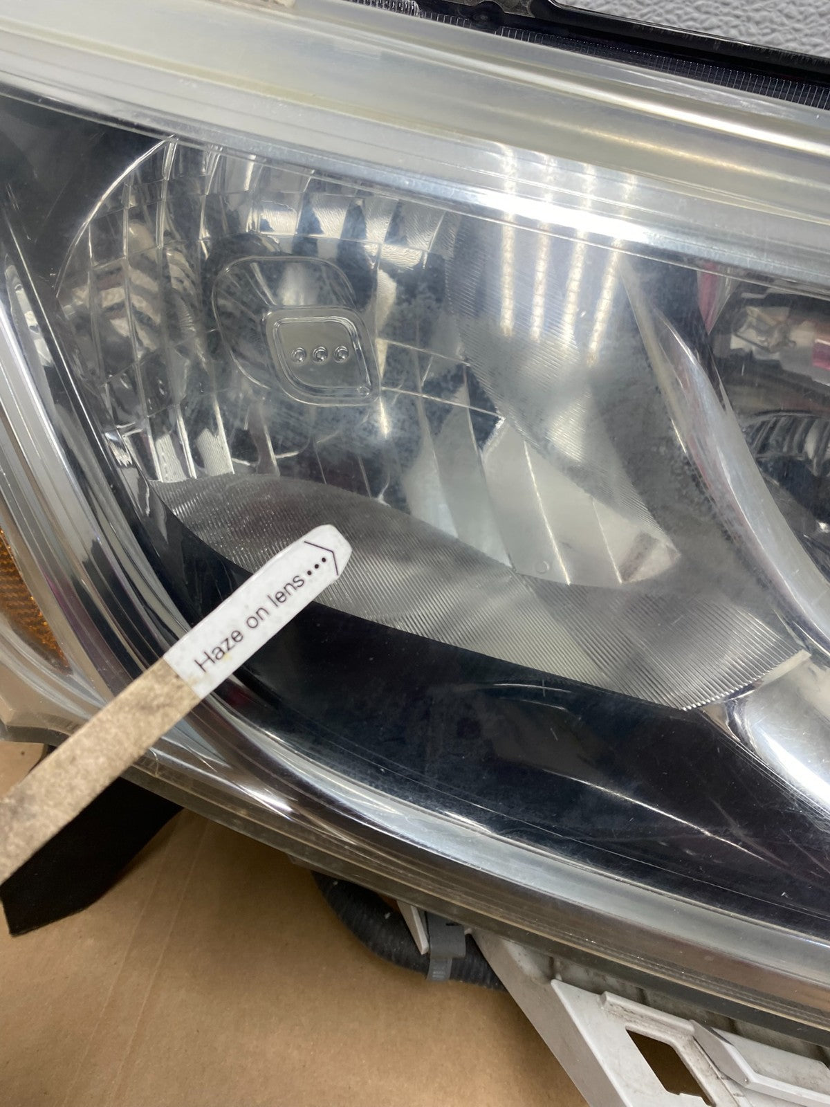 2013 to 2016 Nissan Pathfinder Right Passenger RH Side Headlight AD7840 DW4