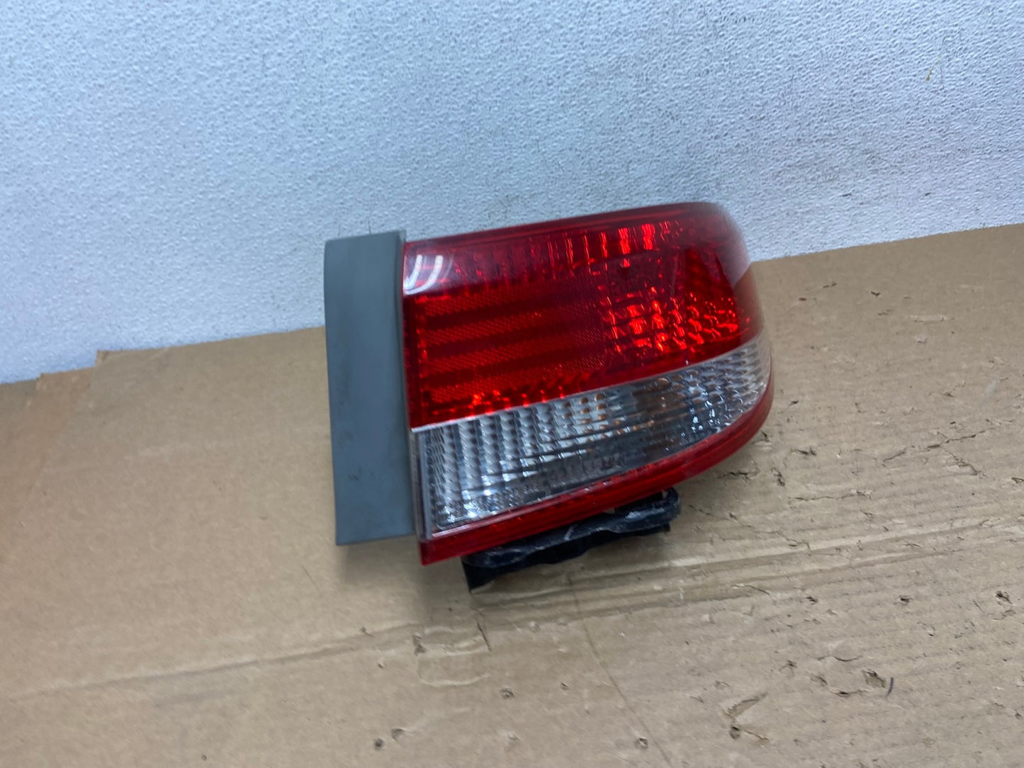 2003 to 2004 Honda Accord Sedan Right Passenger Rh Side Tail light AD4120 LK2