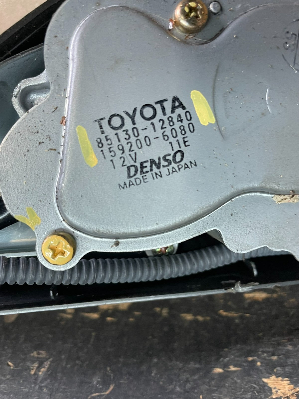 2003 to 2008 Pontiac Vibe Rear Wiper Windshield Motor OEM Z8404 DG6