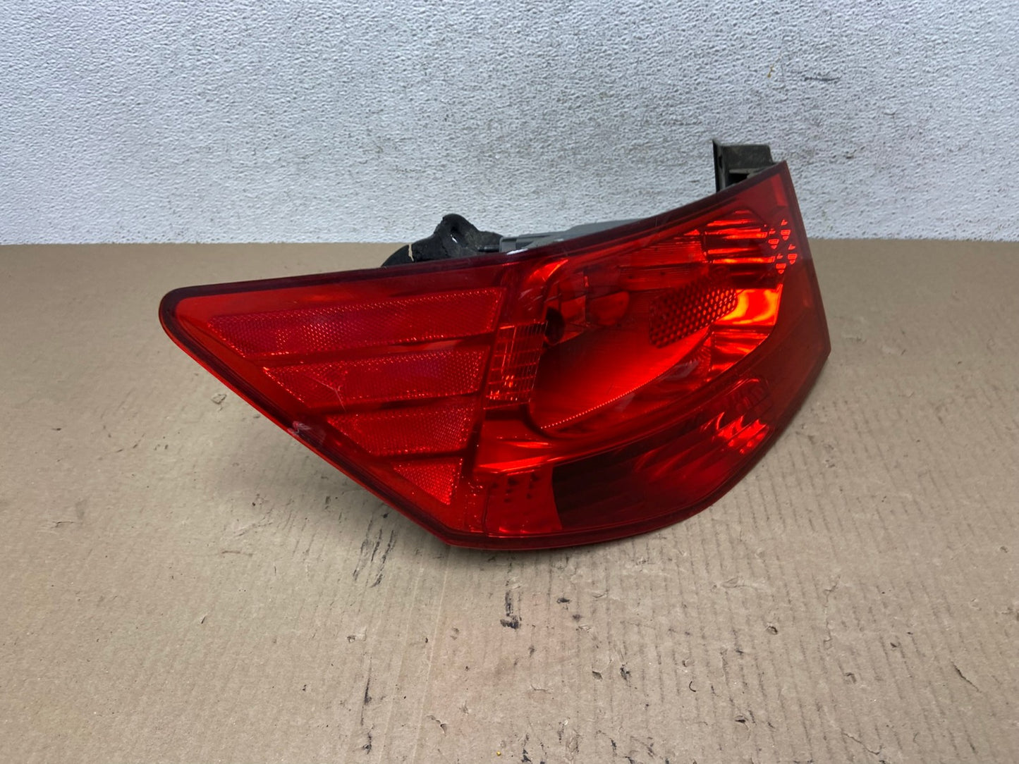 2010 - 2013 Kia Forte Left Driver LH Side Tail Light AF5913 LK2