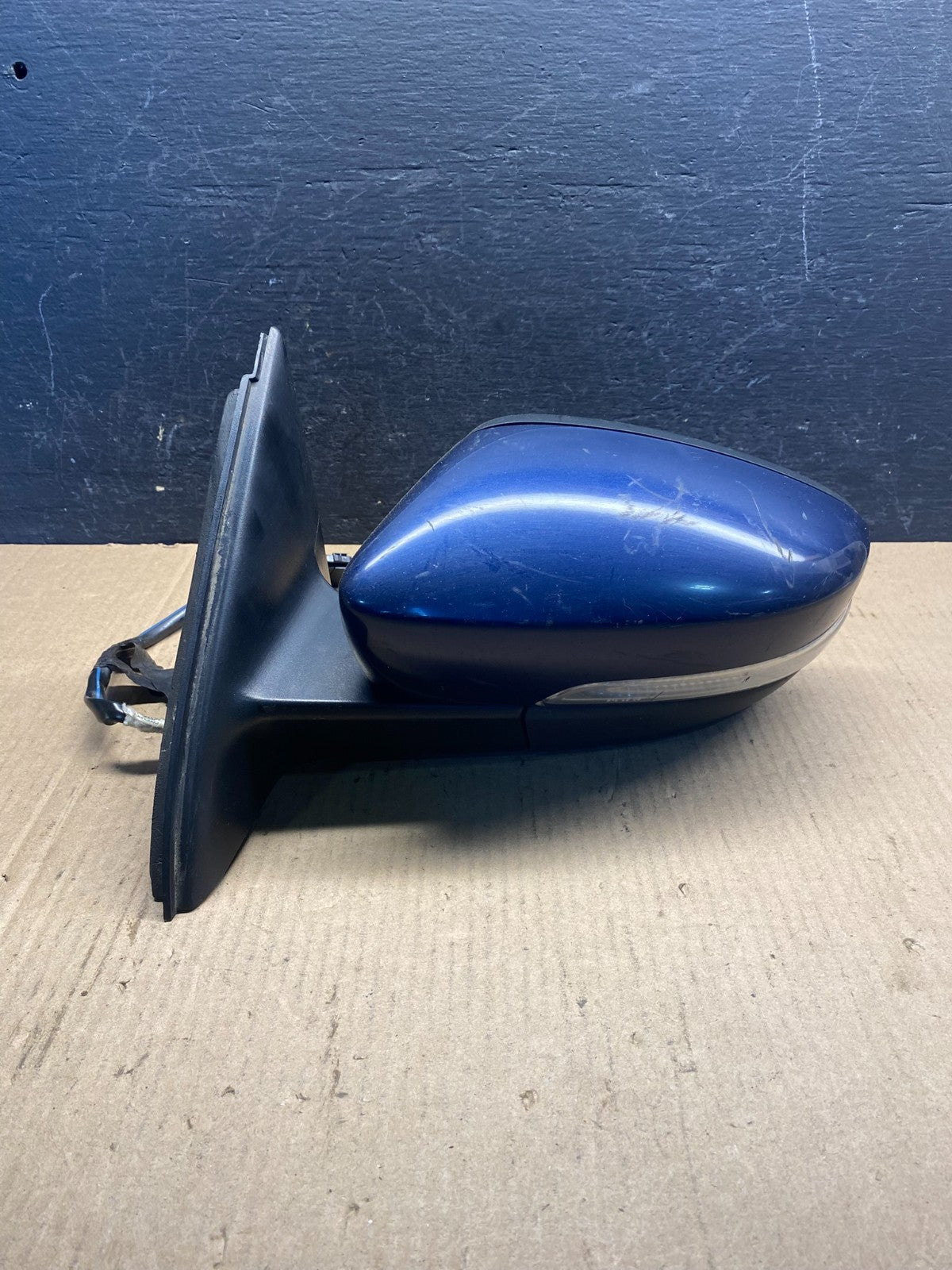 2011 to 2016 Volkswagen Jetta Sedan Left Driver View Door Mirror AE6354 DW0