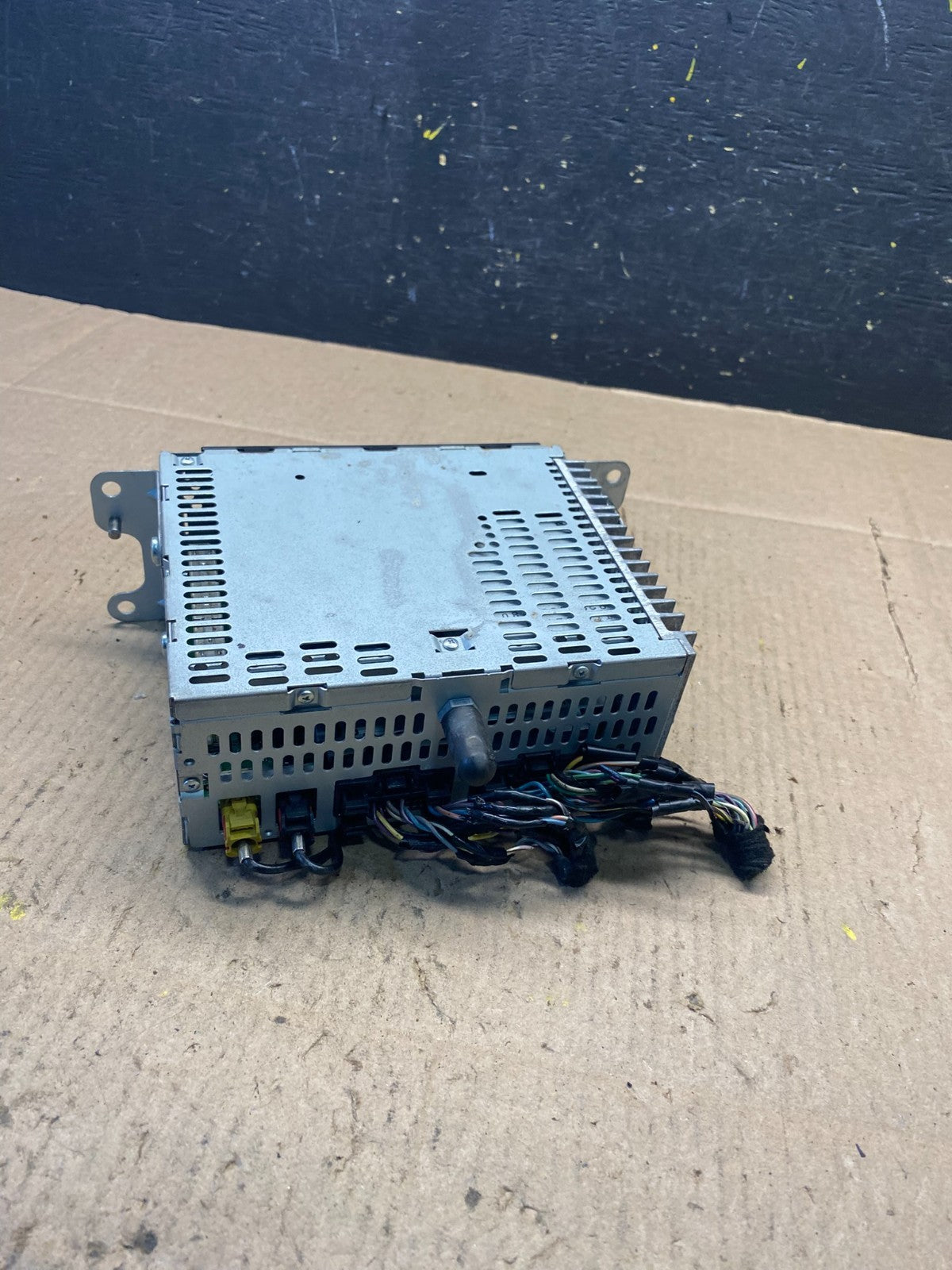 2011 2015 Ford Explorer Audio Equipment Radio Receiver AM FM CD r6137 DG3