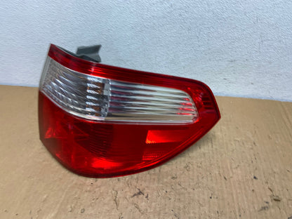 2005 2006 2007 Honda Odyssey Right Passenger RH Side Tail Light AC8230 LK1