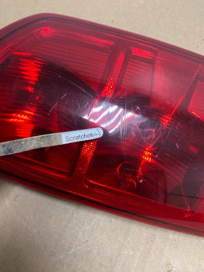 2002 to 2006 Dodge Ram 1500 Right passenger Rh side Tail Light AF7352 DW3