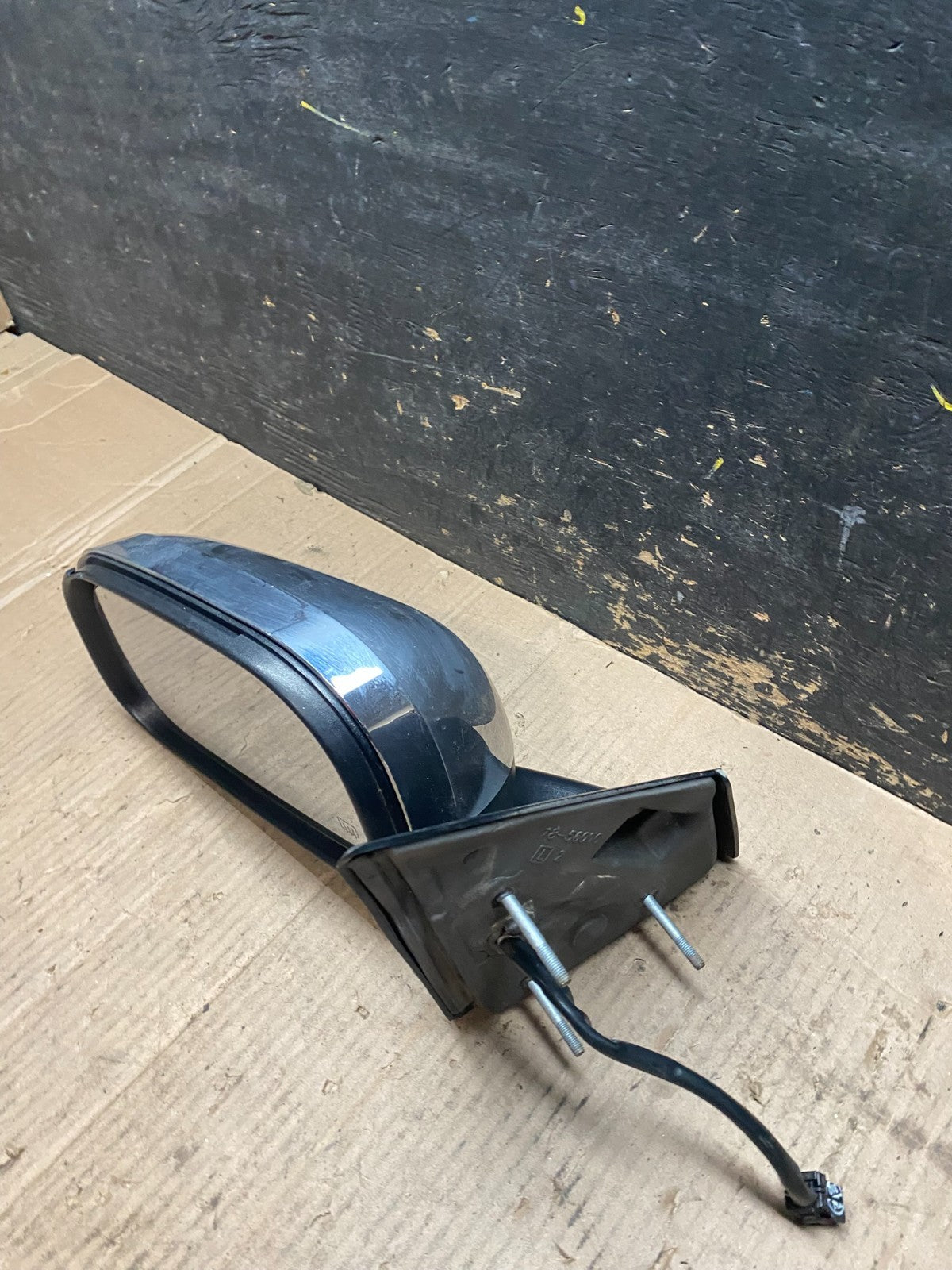 2007 2008 2009 Chrysler Aspen Left Driver LH Mirror Oem V9898 DG9