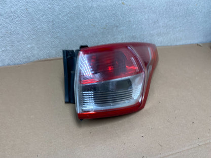 2013 to 2016 Ford Escape Right Passenger RH Side Tail Light Oem AA9835 LK2