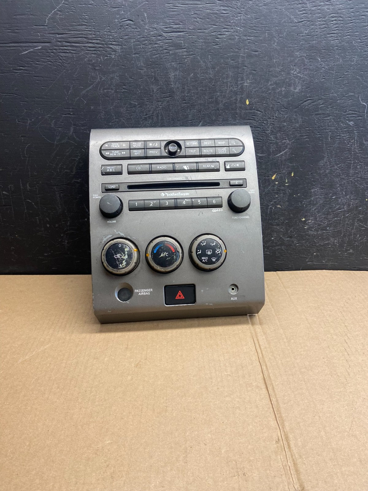 2004 - 2007 Nissan Titan Radio CD Player Climate Control AE4359 DG0