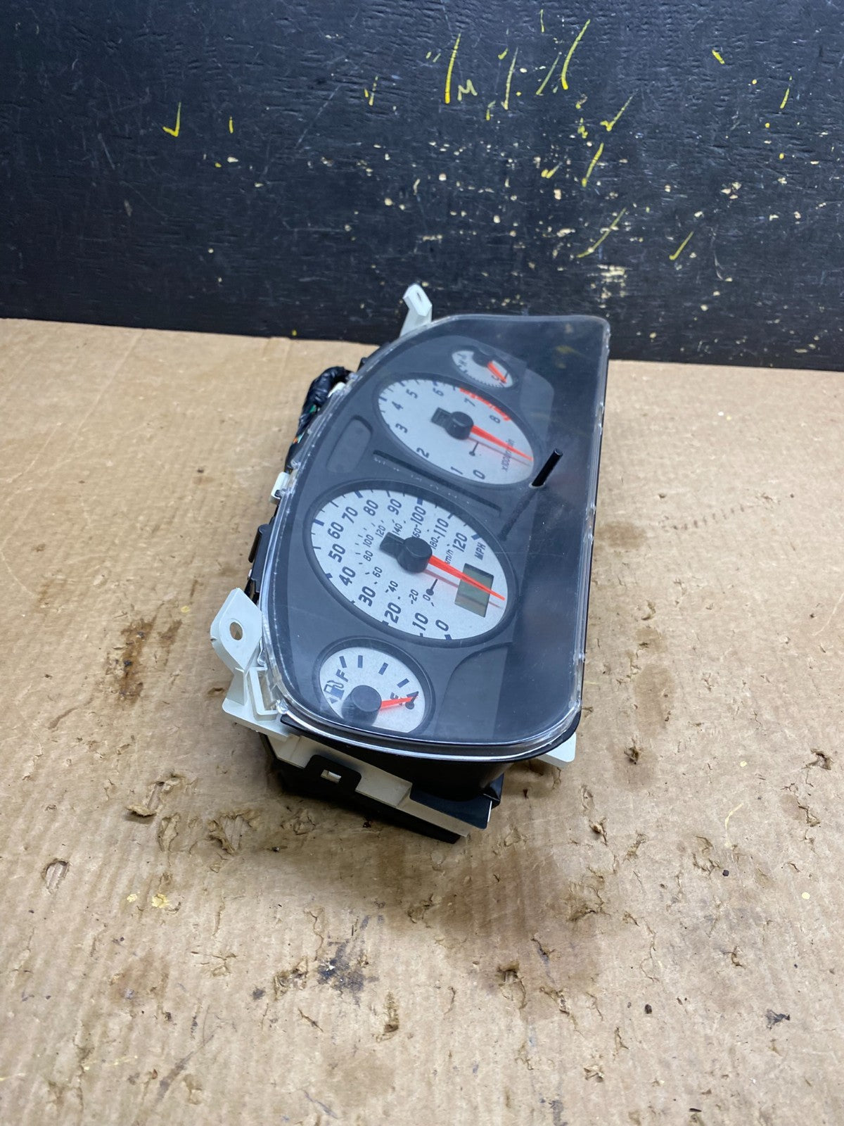 2001 to 2003 Nissan Pathfinder Speedometer Cluster Gauge OEM Z46091