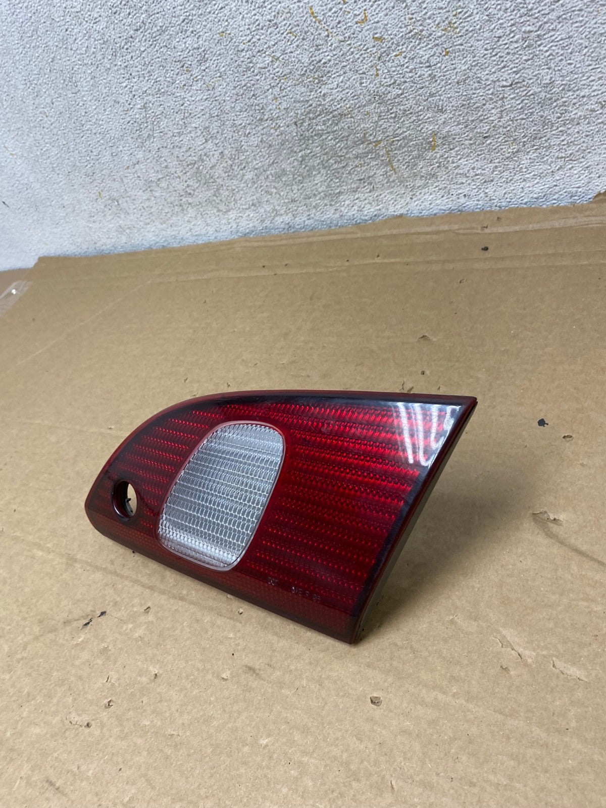 1998-2000 Toyota Corolla Right Passenger RH Side Inner Tail light AH8231 LK2