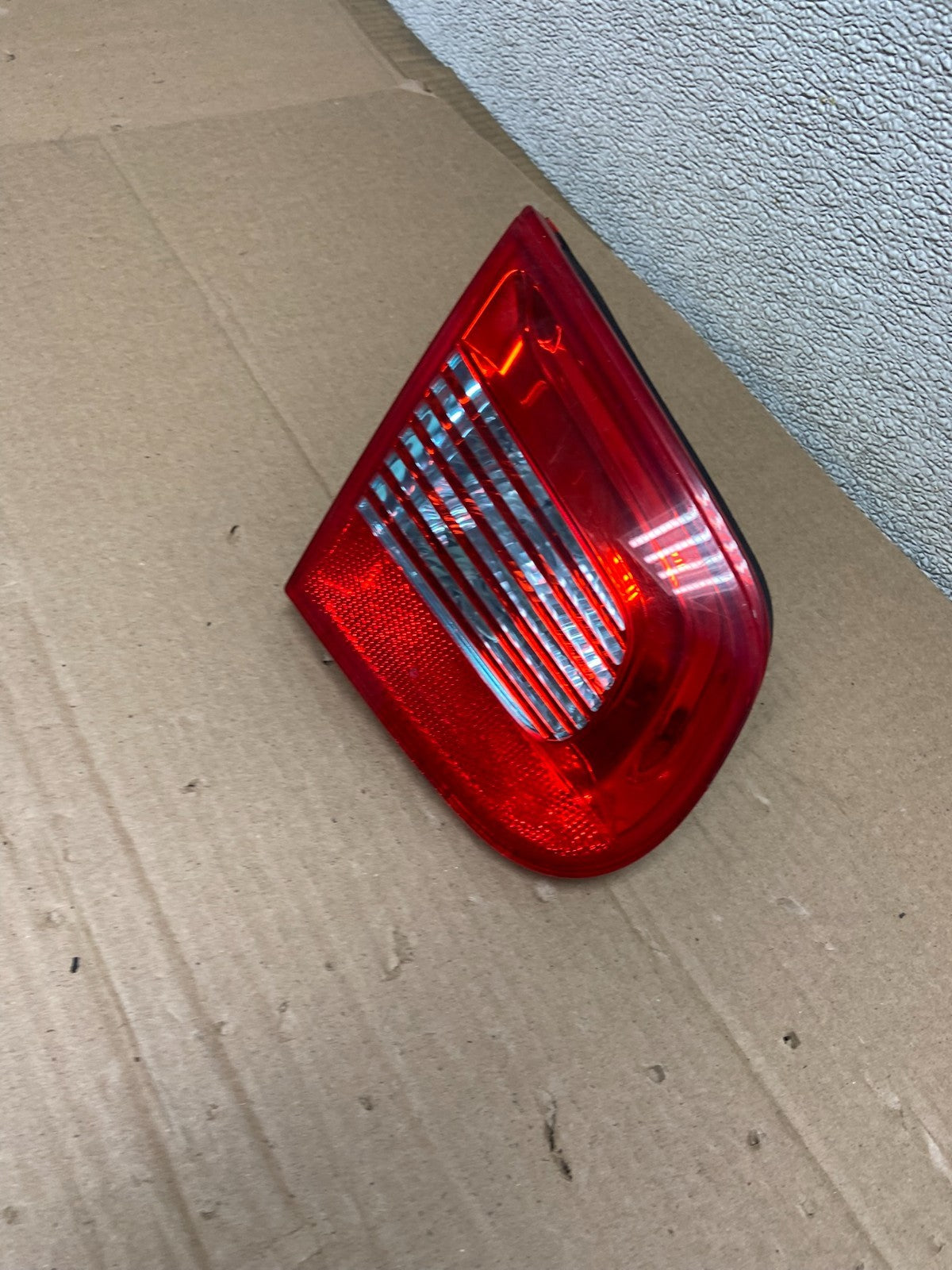 2007 2008 2009 2011 Volkswagen Eos Left Driver LH Tail Light inner AB1290 LK1