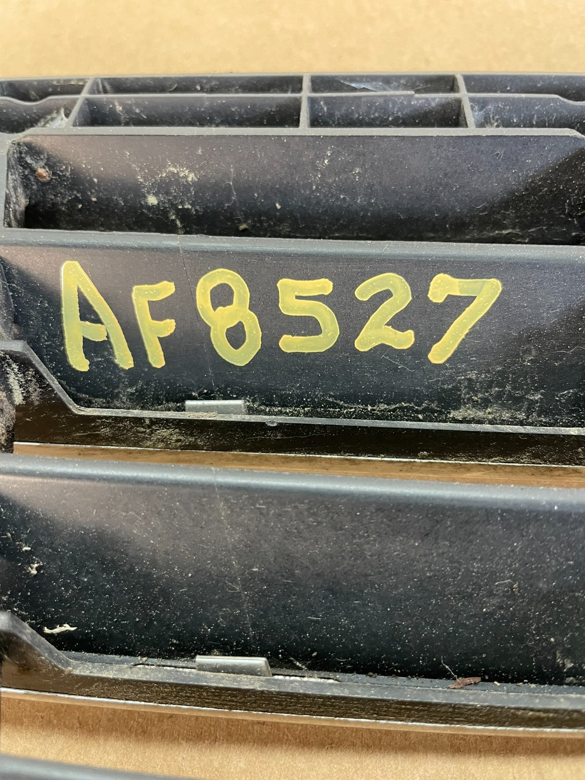 2003 to 2006 Mercedes Benz S-Class Front Grille AF8527 DG5