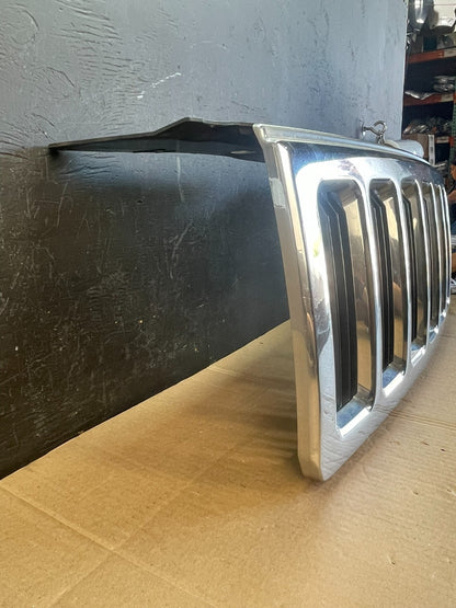 2006 to 2010 Jeep Commander Front Upper Grill Grille OEM AC2252 DG2