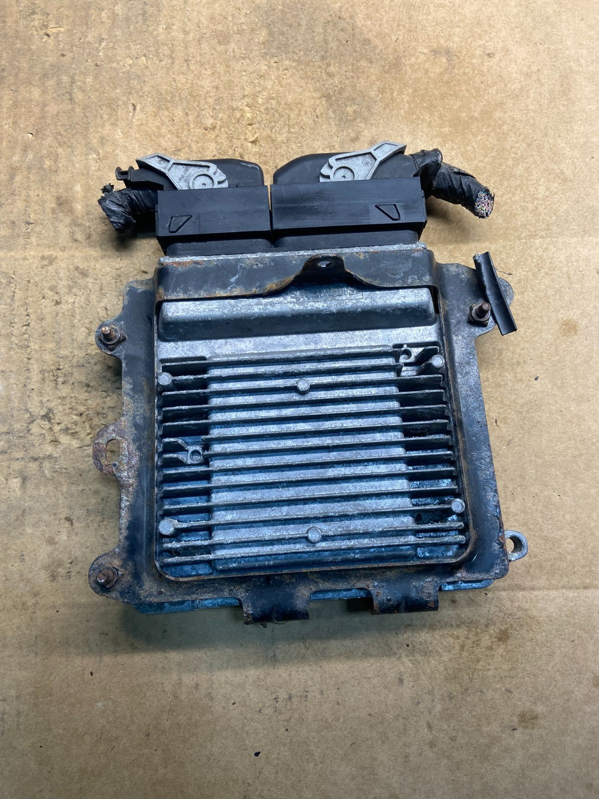 2007 Dodge Caliber Computer Brain Engine Control ECM p68019208aa Y4615 DG2