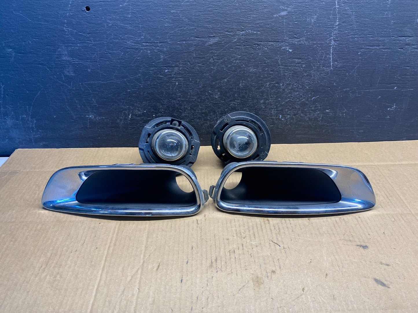 2016 to 2020 Jeep Grand Cherokee Left & Right Pair Front Fog Light Bezel AD50660