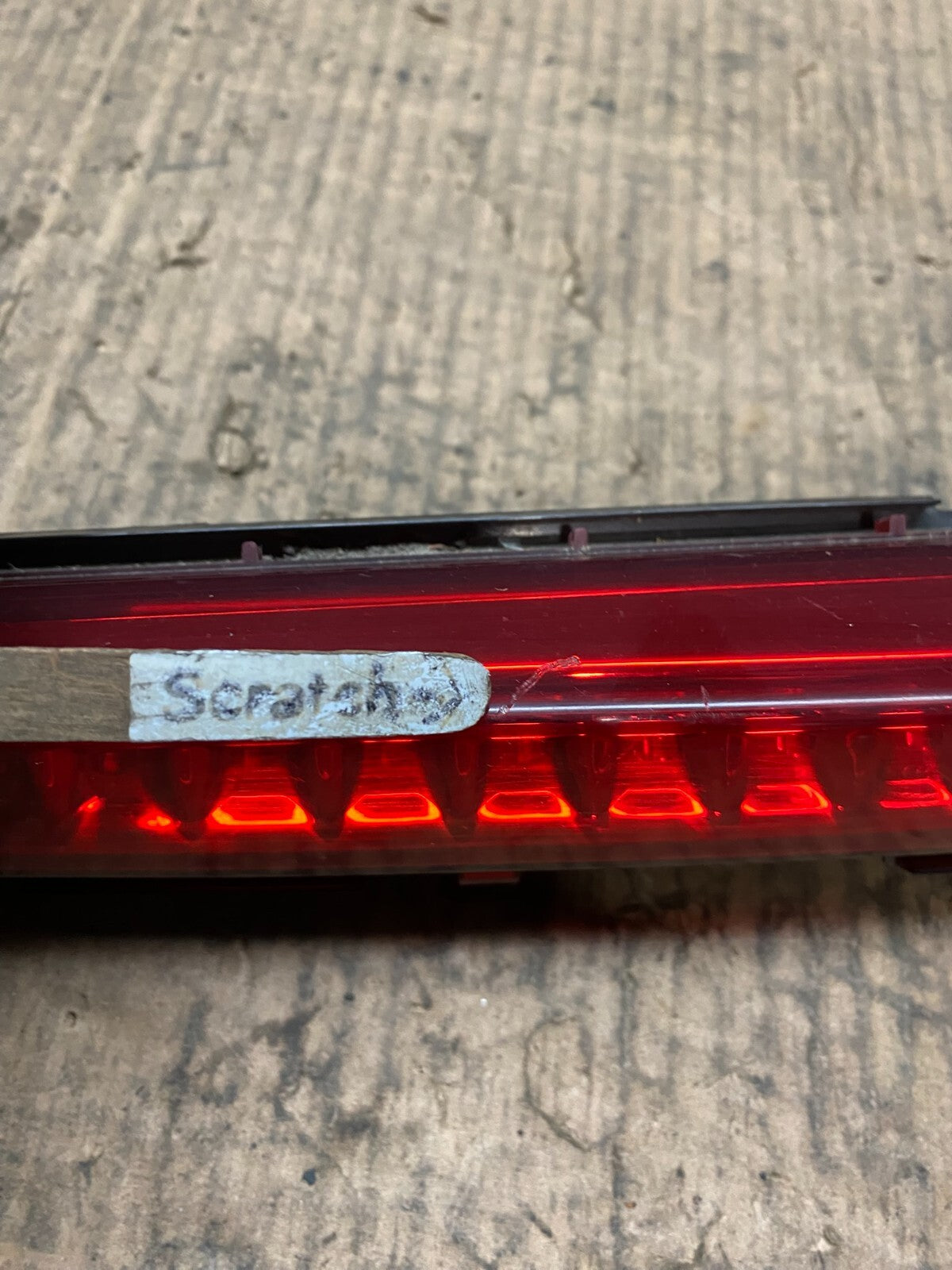 2004-2009 Cadillac Srx Third 3rd Rear Brake Lamp LED Center Tail Light N3061 DG3