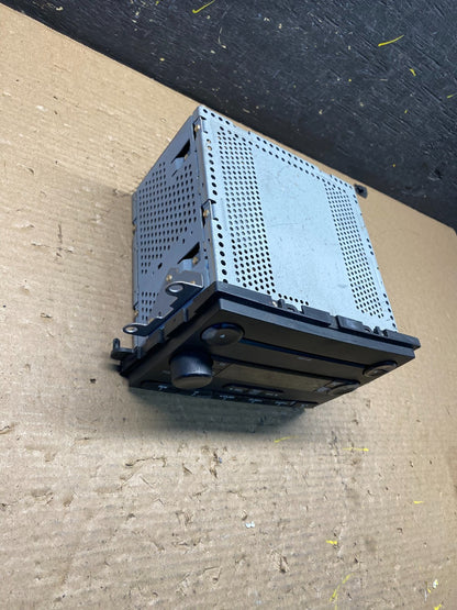 2007 Ford Expedition Radio CD Player Screen Display OEM S6757 DG1