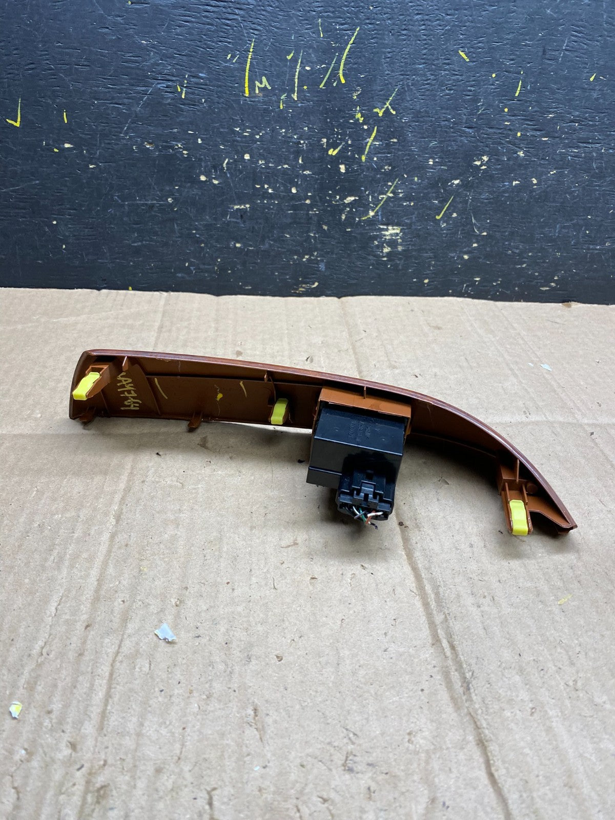2004 to 2010 Toyota Sienna Switch Key Light Indicator Bezel Trim OEM AA4764 DG4
