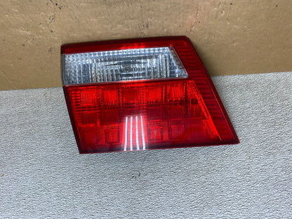 2005 2006 2007 Honda Odyssey Inner Left Driver Lh Tail Light V5622 DW0