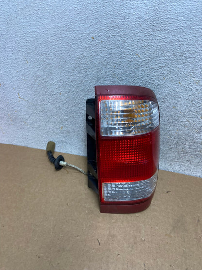 1999 to 2004 Nissan Pathfinder Right Passenger Rh Side Tail light AI2645 LK2