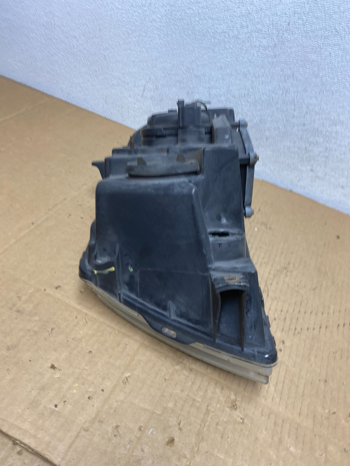 Xenon 2003-2006 Lincoln Navigator Right Passenger Side Headlight AD0950 DW11
