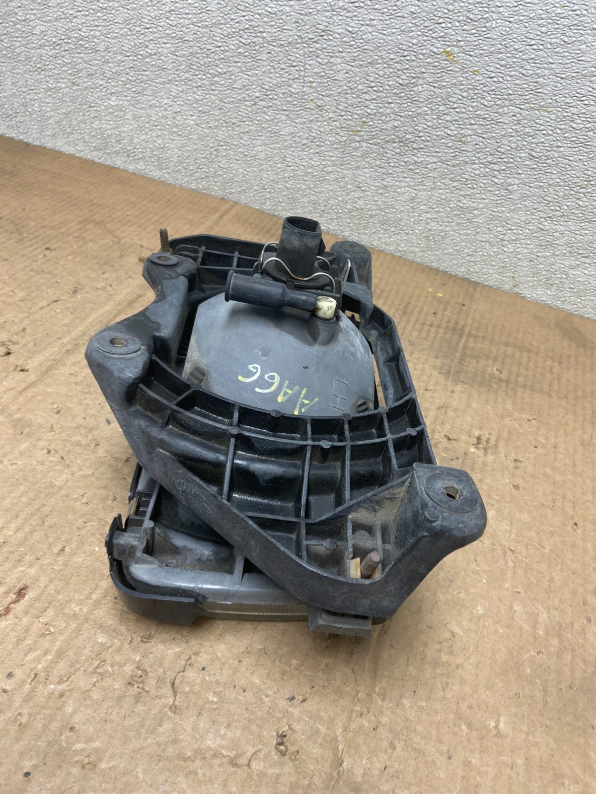 1991 to 1997 Isuzu Rodeo Left Driver LH Side Halogen Headlight AA6666 DG6