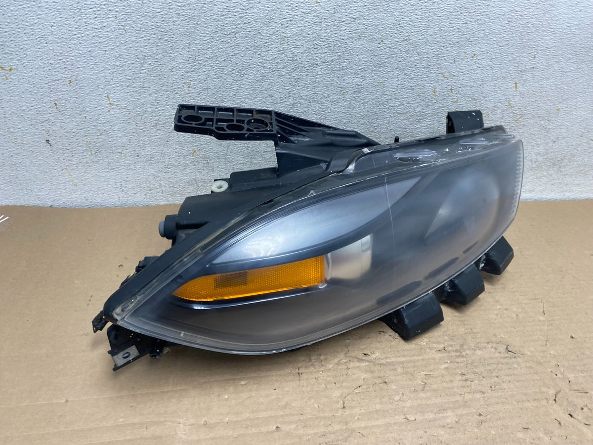 2013 to 2016 Dodge Dart Right Passenger Halogen Black Headlight AI0894 DW2