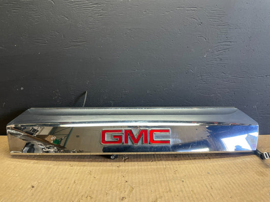 2010-2015 Gmc Terrain Lift Gate Handle Trim Back Up Camera 20942264 AB3286 DG0