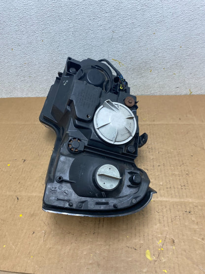 2004-2005 Land Rover Freelander Right Passenger Rh Halogen Headlight OE N4516 DG7