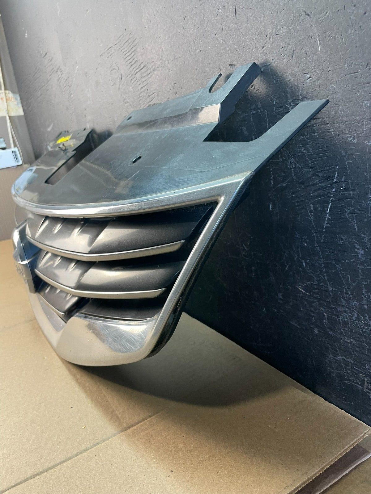 Sedan 2010 2011 2012 Nissan Altima Front Upper Grill Grille Oem AC2173 DG1