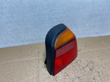 1997-2003 Volkswagen Golf MK3 Right Passenger RH Side Tail Light Oem Z1226 DW2